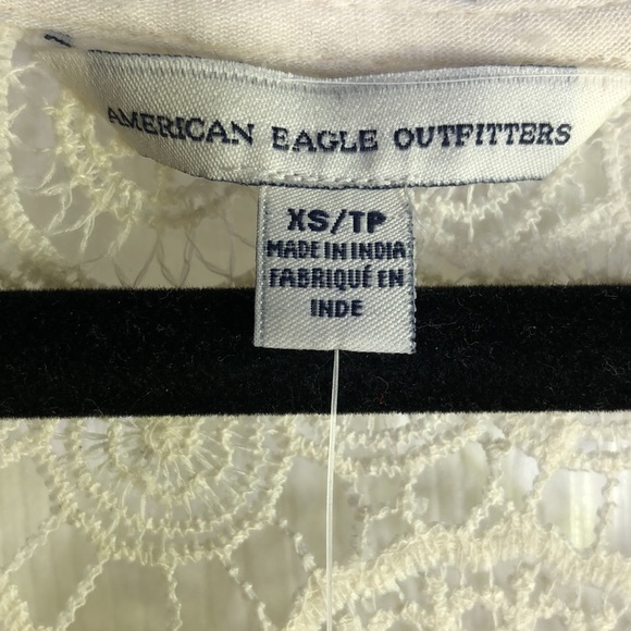 AMERICAN EAGLE OUTFITTERS Cream Top with Lace & Gauzy Material Size XS NWT - Picture 4 of 5